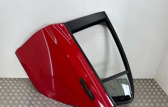 Fiat Tipo Rear door