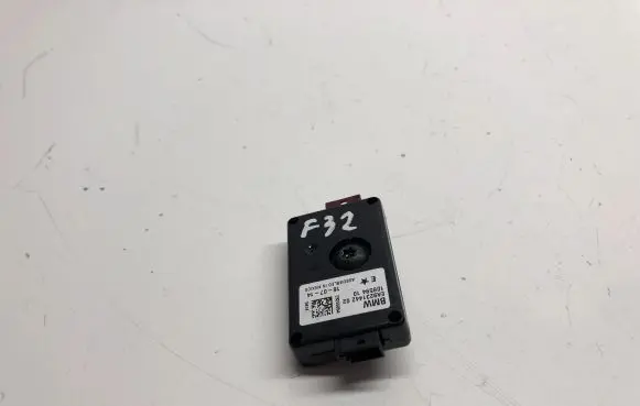 BMW 4 F32 F33 Aerial antenna amplifier 9231442