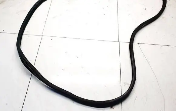 Mercedes-Benz GL X164 Rubber seal front coupe door 