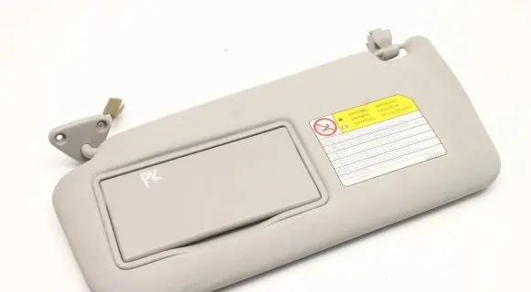 Mitsubishi Pajero Sun visor