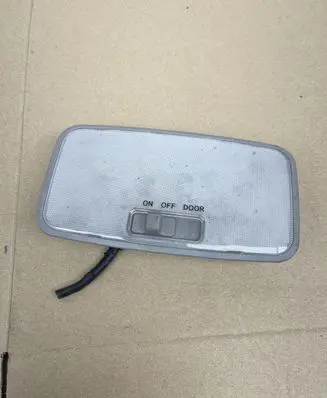 Toyota Prius (XW20) Rear seat light