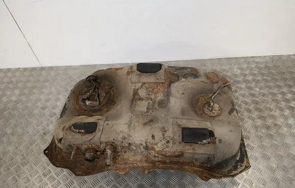 Mazda CX-7 Fuel tank 