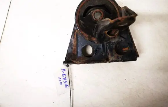Nissan Primera Engine mount bracket rn62490lb rn-6249-0lb