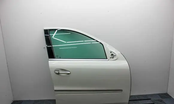 Mercedes-Benz GL X164 Front door
