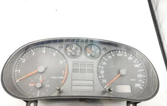 Audi A3 S3 8L Speedometer (instrument cluster) 8L0919860E 110008894002