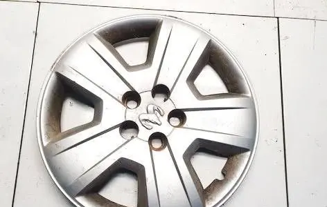 Dodge Caliber R16 wheel hub/cap/trim 05105021C