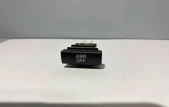 Traction control (ASR) switch