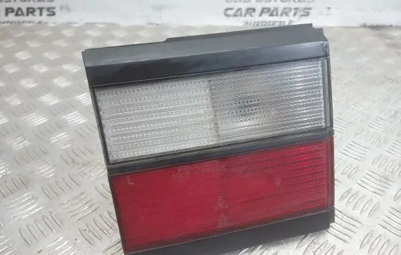 Volkswagen PASSAT B3 Tailgate rear/tail lights 333945107