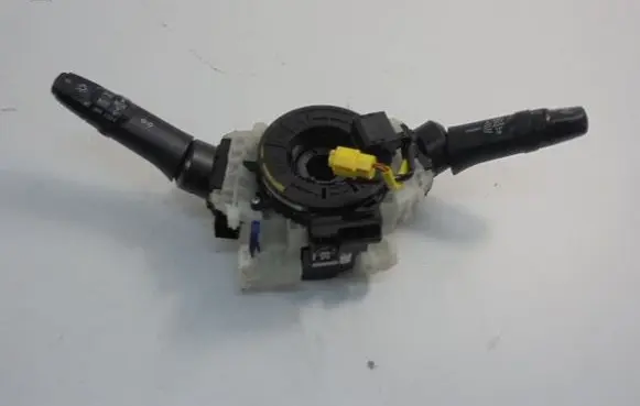Mitsubishi Lancer VIII Wiper turn signal indicator stalk/switch 8600A197