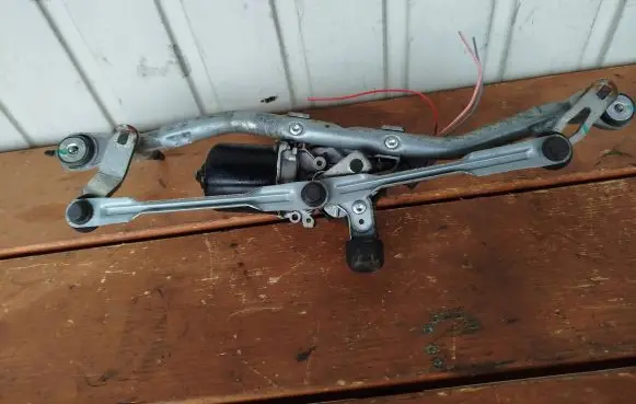 Citroen C3 Front wiper linkage and motor 9259072