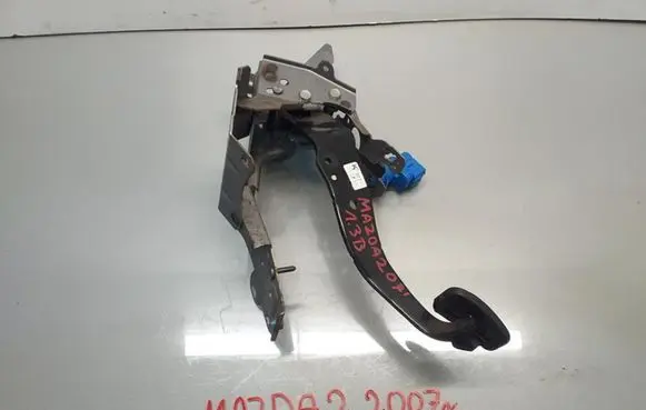 Mazda 2 Brake pedal