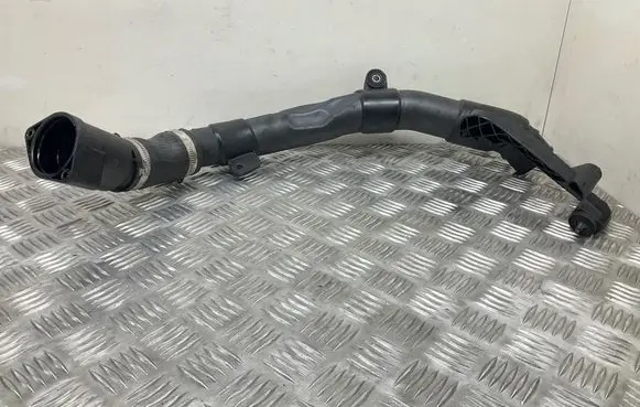 Audi Q3 8U Intercooler hose/pipe 5N0145840L 03l131111r 1k0145828t
