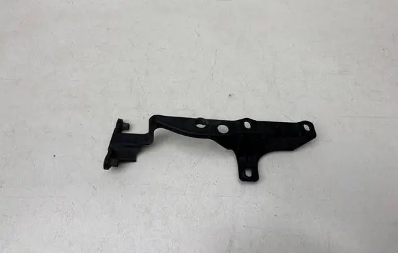 Volkswagen Touareg I Headlight/headlamp mounting bracket 7L0805734