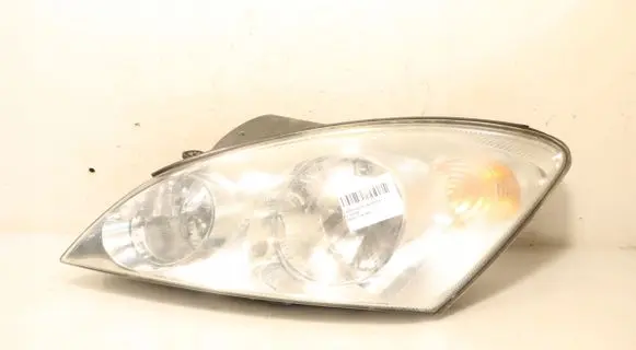 KIA Ceed Headlight/headlamp 92101-1H000