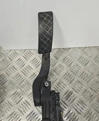 Audi A4 S4 B7 8E 8H Accelerator throttle pedal 8E1723523J 6PV00837506