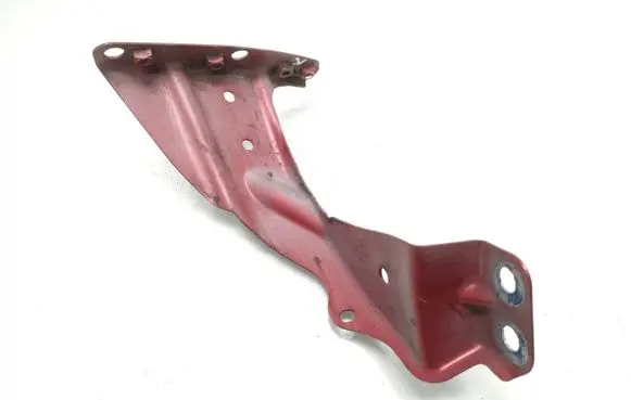 Audi A4 S4 B7 8E 8H Fender mounting bracket 8E0821135A