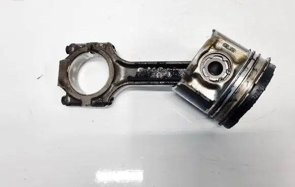 Fiat Doblo Piston with connecting rod 