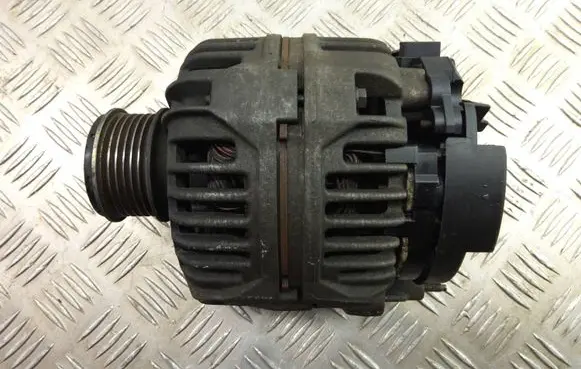 Audi A3 S3 8L Generator/alternator 038903023L