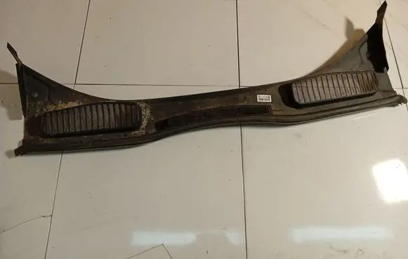 Ford C-MAX II Wiper trim AM51R02216AE