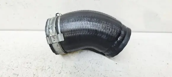 Volvo V40 Intercooler hose/pipe 31338151