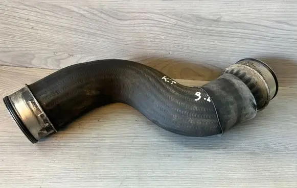 Mercedes-Benz E W211 Intercooler hose/pipe