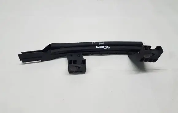 Peugeot 5008 II Front door windshield rail 9811896480