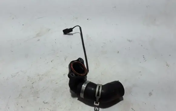 Renault Kangoo II Engine coolant pipe/hose 147138491R