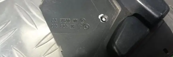 Mercedes-Benz E W210 Seat control switch 2108209110