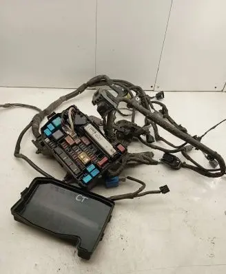 Lexus CT 200H Fuse box set 0Y1505721 72818792 64175080
