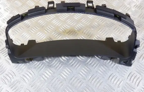 Volkswagen Touareg II Dashboard trim 7P1858349