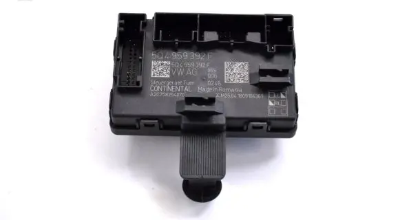 Volkswagen Golf VII Door control unit/module 5Q4959392F