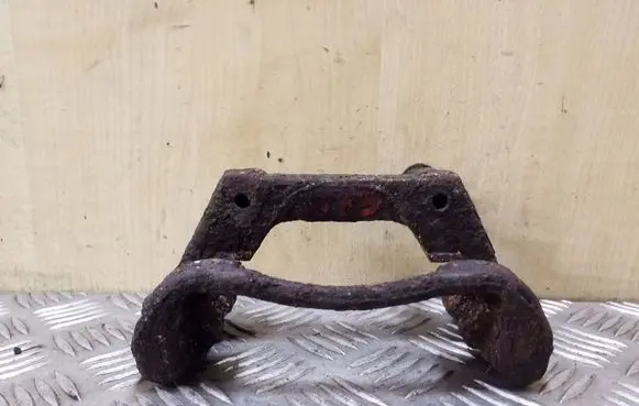 Ford Mondeo Mk III Brake caliper pad carrier rear 