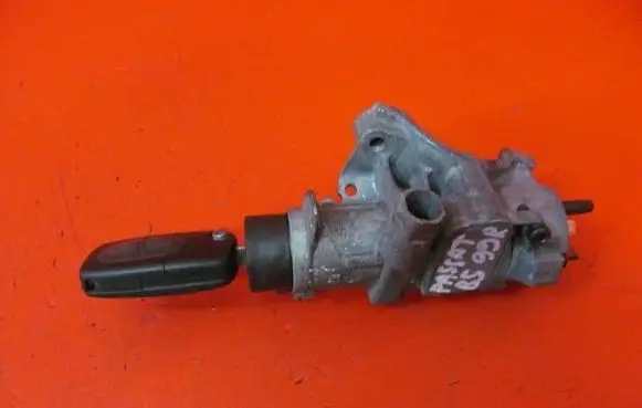 Volkswagen PASSAT B5 Ignition lock 4B0905851