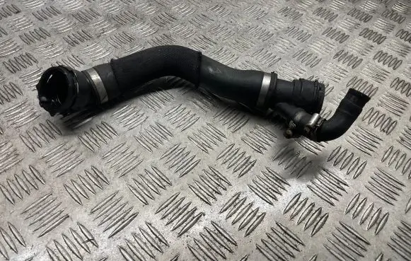 BMW 5 E60 E61 Engine coolant pipe/hose 7795262