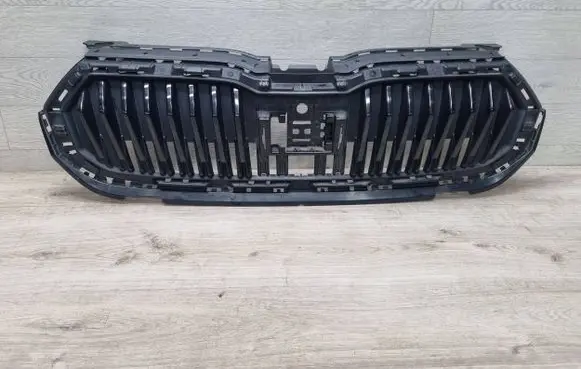 Skoda Fabia Mk4 (6VA) Front bumper upper radiator grill 6VA853653