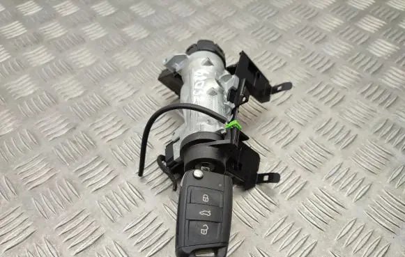 Volkswagen Taigo Ignition lock 1K0905851 6C0905865