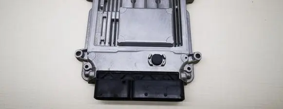Hyundai i30 Engine control unit/module 391122B102 9001040164KC
