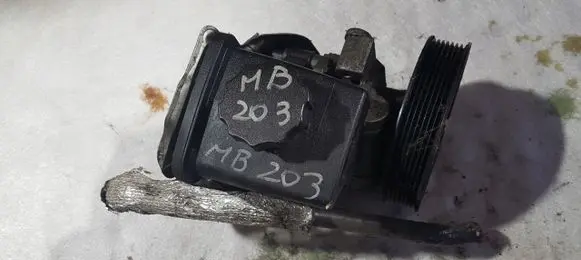 Mercedes-Benz C W203 Power steering pump