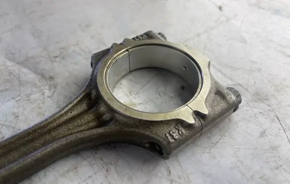 Volkswagen Polo V 6R Connecting rod/conrod 032t