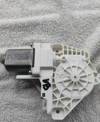 Audi A6 Allroad C7 Rear door window regulator motor 8K0959811A