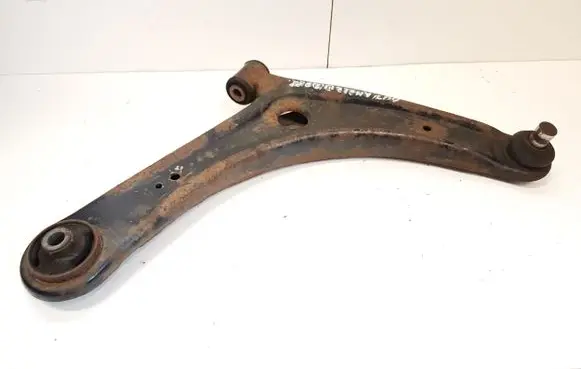 Mitsubishi Outlander Front lower control arm/wishbone 4013A428