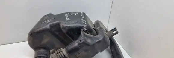 Honda HR-V Air filter box