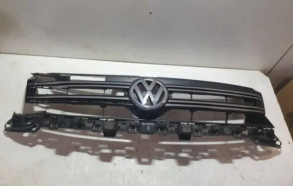 Volkswagen Tiguan Front grill