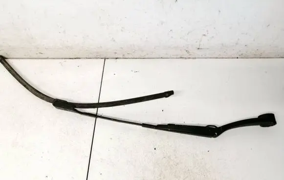 KIA Ceed Front wiper blade arm f00s51f046