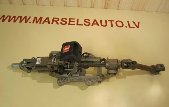 Steering wheel axle set