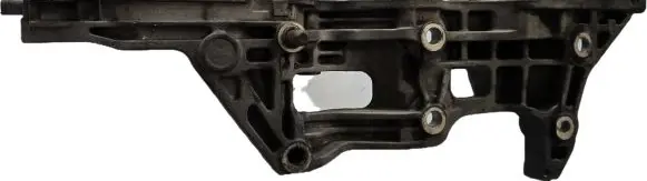 Volkswagen PASSAT B8 Generator/alternator bracket 04L903143D