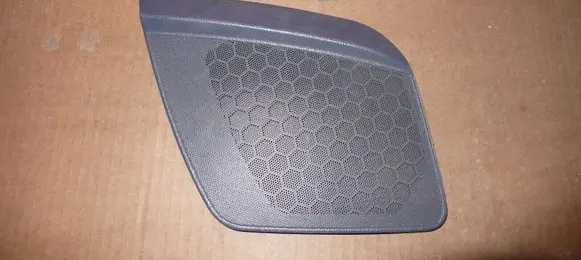Mercedes-Benz Vito Viano W638 Side speaker trim/cover a6386890566