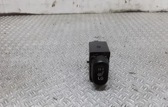 Mitsubishi Colt Seat heating switch 