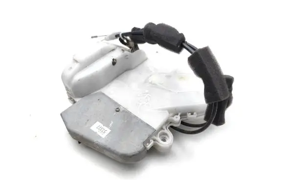 Honda CR-V Rear door lock