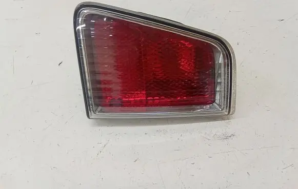 Tailgate rear/tail lights